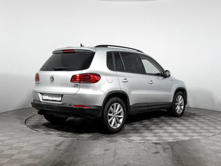 2016 Volkswagen Tiguan I Рестайлинг, серебристый, 875000 рублей, вид 5