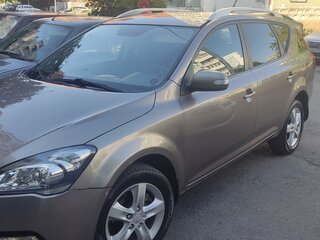 2010 Kia Ceed I Рестайлинг, бежевый, 850000 рублей, вид 2