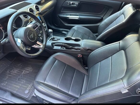 2021 Ford Mustang VI Рестайлинг, серый, 5100000 рублей - вид 6