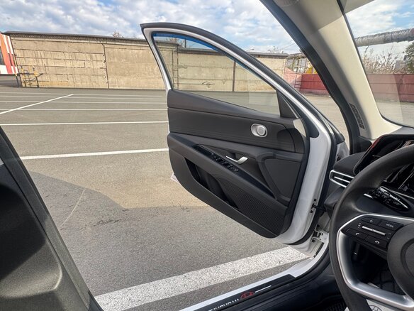 2023 Hyundai Elantra VII (CN7), белый, 2200000 рублей - вид 27