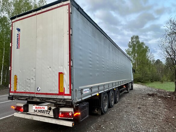 2017 Schmitz Cargobull 9084, серый, 1950000 рублей - вид 4