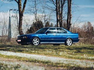 1992 BMW M5 II (E34), синий, 5650000 рублей, вид 3