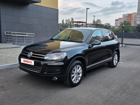 2011 Volkswagen Touareg II, чёрный, 1890000 рублей, вид 1