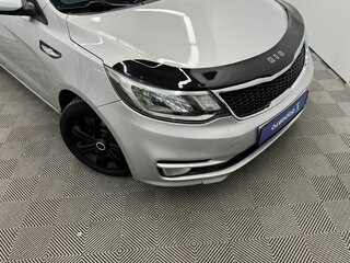 2016 Kia Rio III Рестайлинг, серебристый, 797500 рублей, вид 4