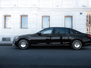 2015 Mercedes-Benz Maybach S-Класс 500 I (X222), чёрный, 5000000 рублей, вид 3