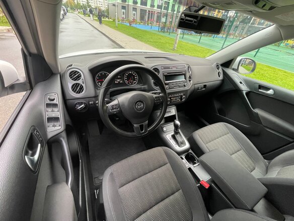 2013 Volkswagen Tiguan I Рестайлинг, белый - вид 17