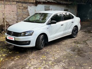 2017 Volkswagen Polo V Рестайлинг, белый, 1100000 рублей, вид 1