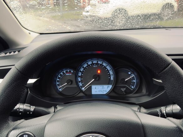 2014 Toyota Corolla XI (E160, E170, E180), белый, 1449000 рублей - вид 3