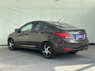 2016 Hyundai Solaris I Рестайлинг, коричневый, 990000 рублей, вид 5