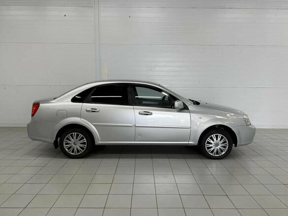 2011 Chevrolet Lacetti I, серебристый, 475000 рублей - вид 3