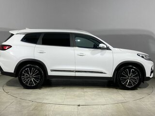2023 Chery Tiggo 8 I Рестайлинг, белый, 1900000 рублей, вид 5