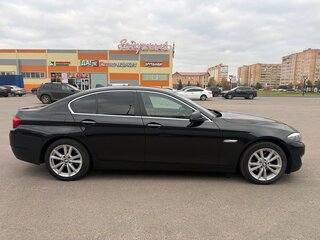 2013 BMW 5 серии 520i VI (F10/F11/F07), чёрный, 1600000 рублей, вид 2
