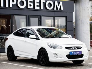 2012 Hyundai Solaris I, белый, 890000 рублей, вид 3