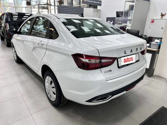 2026 Lada (ВАЗ) Vesta I Рестайлинг (NG), белый, 1685000 рублей - вид 5