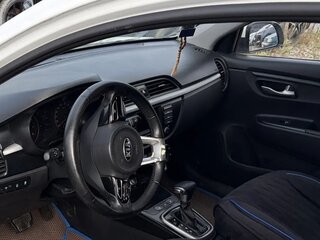 2018 Kia Rio IV, белый, 535000 рублей, вид 5