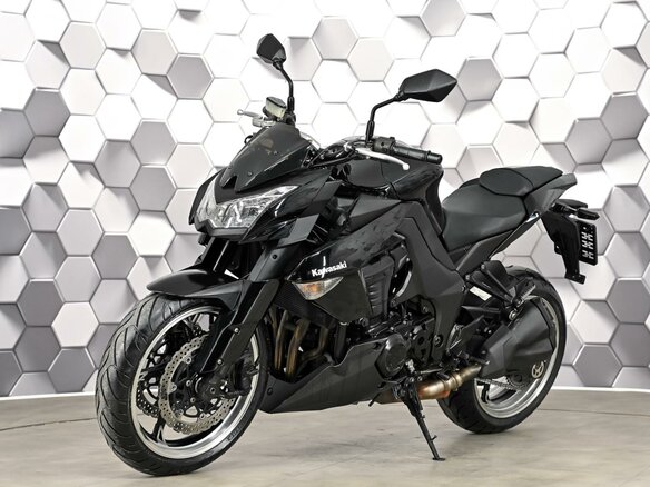 2011 Kawasaki Z 1000, чёрный, 677000 рублей - вид 1