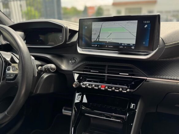 2022 Peugeot 2008 II, синий, 2650000 рублей - вид 17