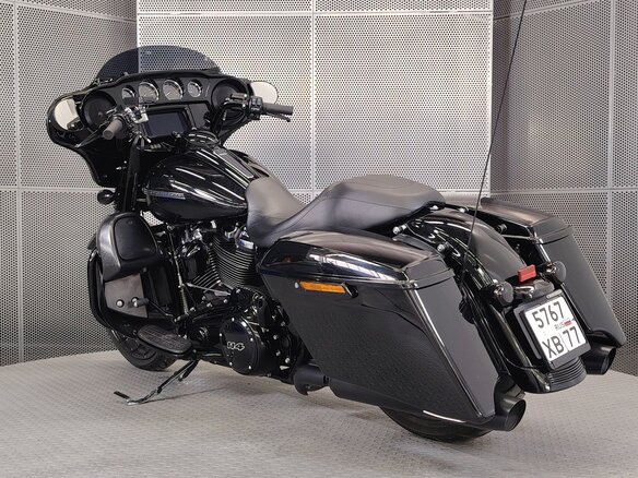 2019 Harley-Davidson Street Glide Special, чёрный, 1949000 рублей - вид 5
