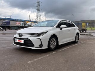 2022 Toyota Corolla XII (E210), белый, 2000000 рублей, вид 1