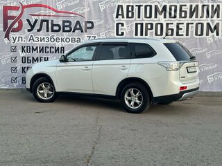 2014 Mitsubishi Outlander III, белый, 1320000 рублей, вид 4