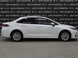 2020 Toyota Corolla XII (E210), белый, 1748000 рублей, вид 3