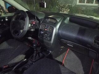 2003 Mitsubishi Carisma I Рестайлинг, серебристый, 170000 рублей, вид 5