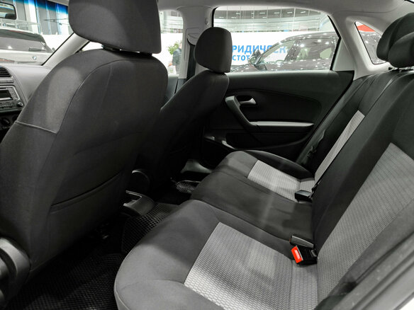 2014 Volkswagen Polo V, белый - вид 11