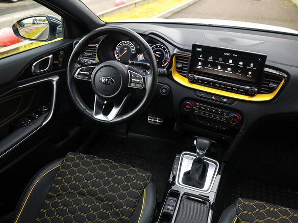 2020 Kia XCeed I, белый, 2299777 рублей - вид 9