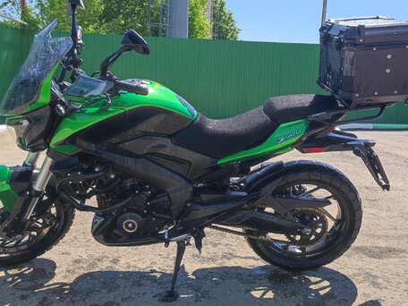 2023 Bajaj Dominar 400, зелёный, 330000 рублей, вид 2