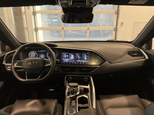2023 Geely Tugella I Рестайлинг, серый, 2489000 рублей - вид 18