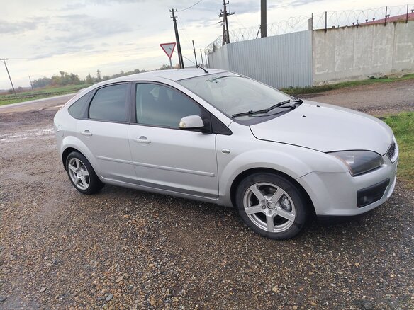 2006 Ford Focus II, серебристый, 420000 рублей - вид 3