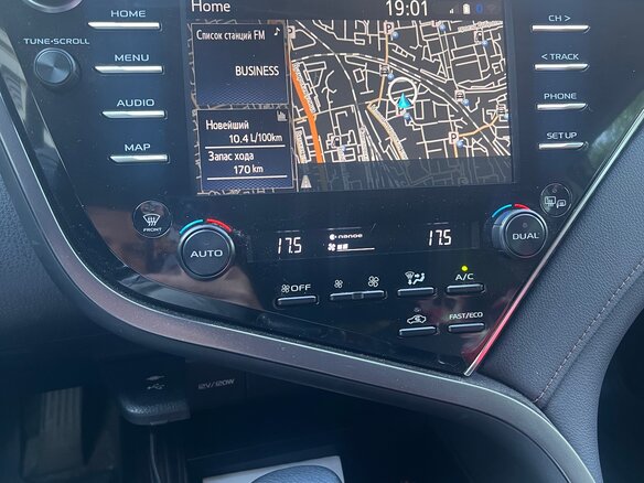 2018 Toyota Camry VIII (XV70), чёрный, 2750000 рублей - вид 8