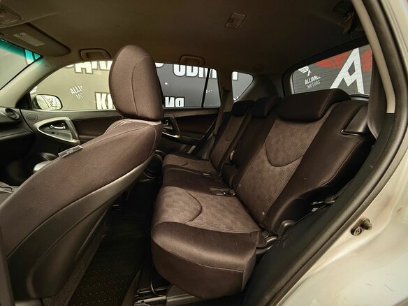 2010 Toyota RAV4 III (XA30) Рестайлинг, серебристый, 1195000 рублей - вид 11