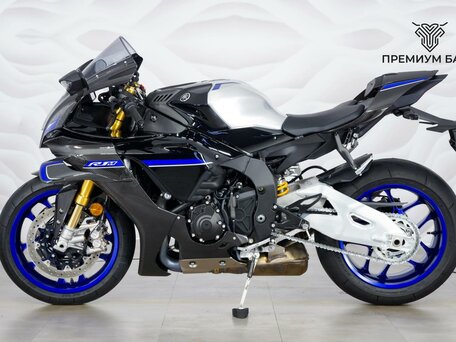 2025 Yamaha YZF-R1M, серебристый, 3299000 рублей, вид 2