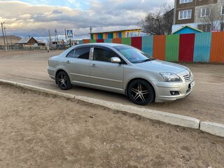 2007 Toyota Avensis II Рестайлинг, серебристый, 830000 рублей, вид 3