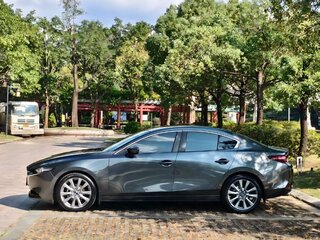 2023 Mazda 3 Axela IV (BP), серый, 1600000 рублей, вид 2