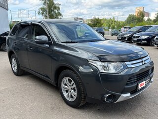 2014 Mitsubishi Outlander III, серый, 1375000 рублей, вид 3