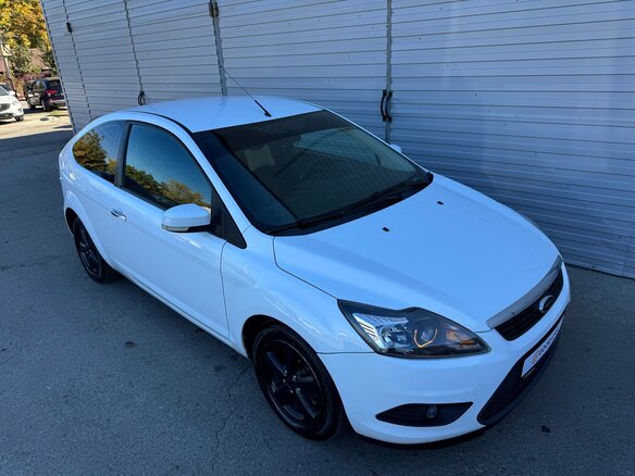 2008 Ford Focus II Рестайлинг, белый, 435000 рублей