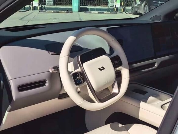 2026 Li Auto (Lixiang) i6, серебристый, 7250000 рублей - вид 10