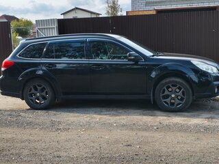 2010 Subaru Outback IV, чёрный, 870000 рублей, вид 3