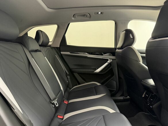2024 Geely Atlas II, белый, 2910000 рублей - вид 13