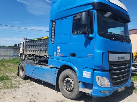 2017 DAF XF, синий, 5450000 рублей, вид 2