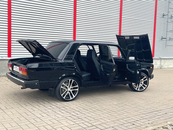 2010 Lada (ВАЗ) 2107, чёрный - вид 13