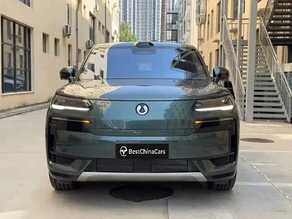 2026 Denza N9 46.9 kWh, зелёный, 11600000 рублей - вид 1
