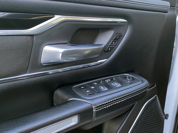 2018 Ram 1500 Crew Cab eTorque V, белый, 4599000 рублей - вид 29
