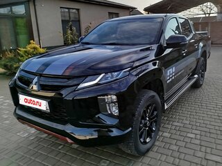 2023 Mitsubishi L200 V Рестайлинг, чёрный, 4400000 рублей, вид 1