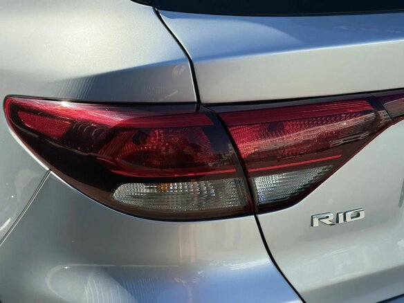 2020 Kia Rio X-Line IV, серый, 1240000 рублей - вид 11