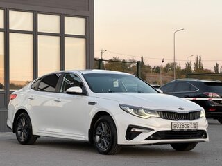2018 Kia Optima IV Рестайлинг, белый, 1678000 рублей, вид 4