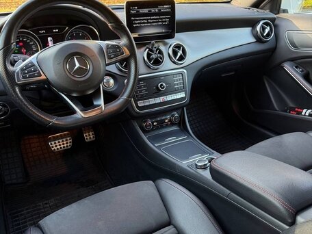 2018 Mercedes-Benz GLA 250 I (X156) Рестайлинг, белый, 2900000 рублей, вид 5