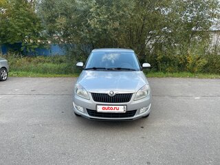 2013 Skoda Fabia II Рестайлинг, серебристый, 750000 рублей, вид 3